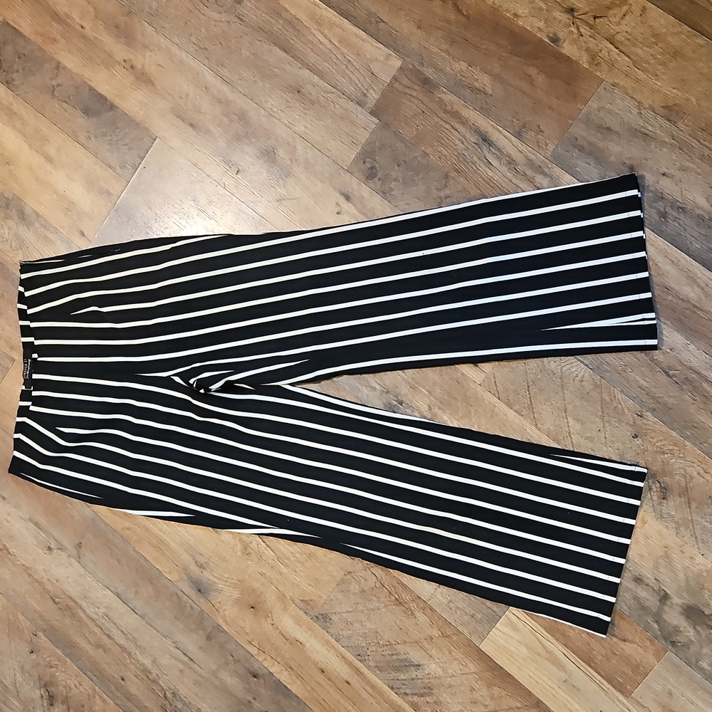 👖Forever 21 Black & White Striped Trousers